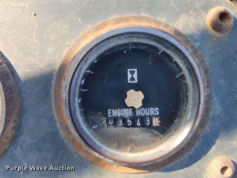 image for item DT7736 2000 Bomag BW213 PDH-3 single drum vibratory roller