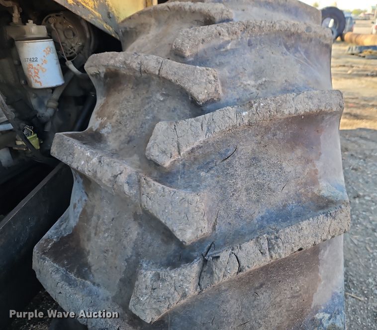 image for item DT7736 2000 Bomag BW213 PDH-3 single drum vibratory roller