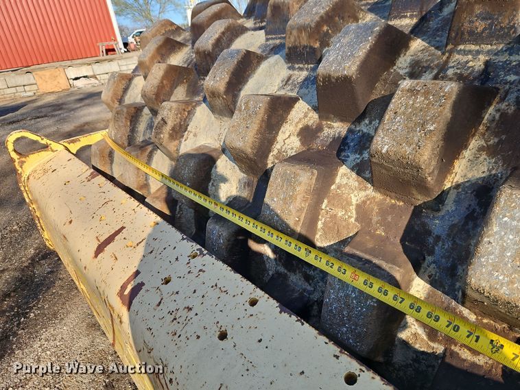 image for item DT7736 2000 Bomag BW213 PDH-3 single drum vibratory roller