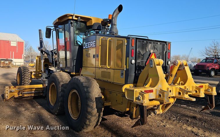 image for item DT7737 2012 John Deere 772G motor grader