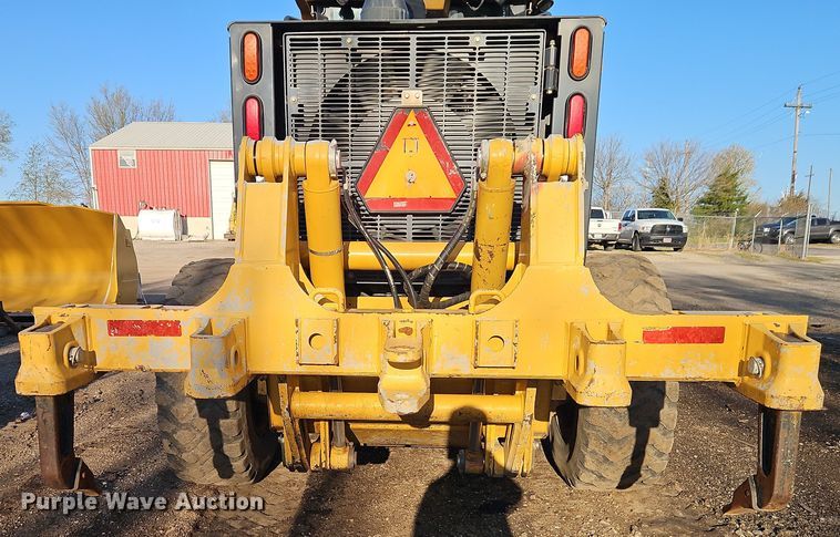 image for item DT7737 2012 John Deere 772G motor grader