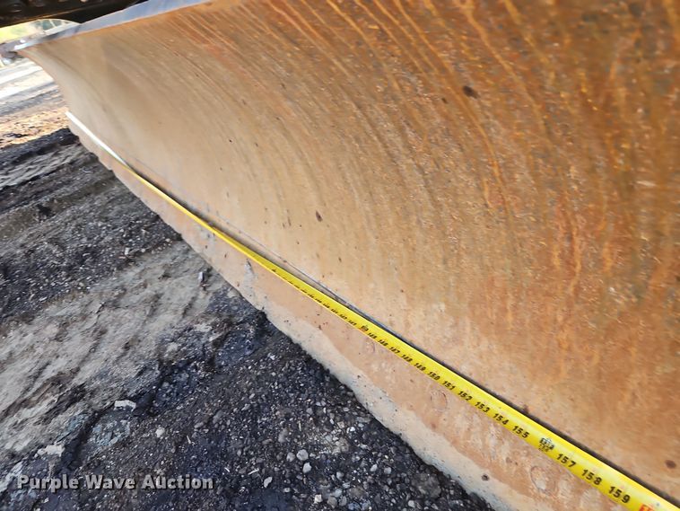 image for item DT7737 2012 John Deere 772G motor grader