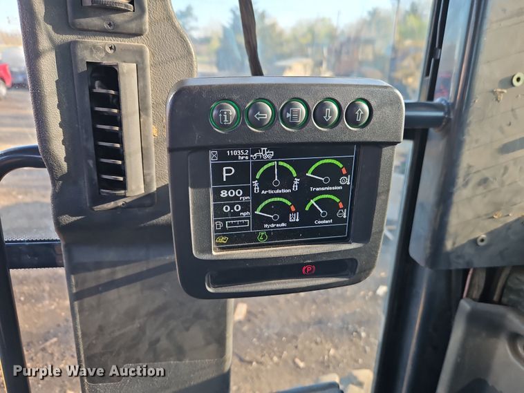 image for item DT7737 2012 John Deere 772G motor grader