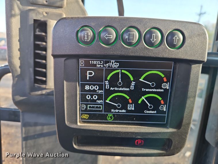 image for item DT7737 2012 John Deere 772G motor grader