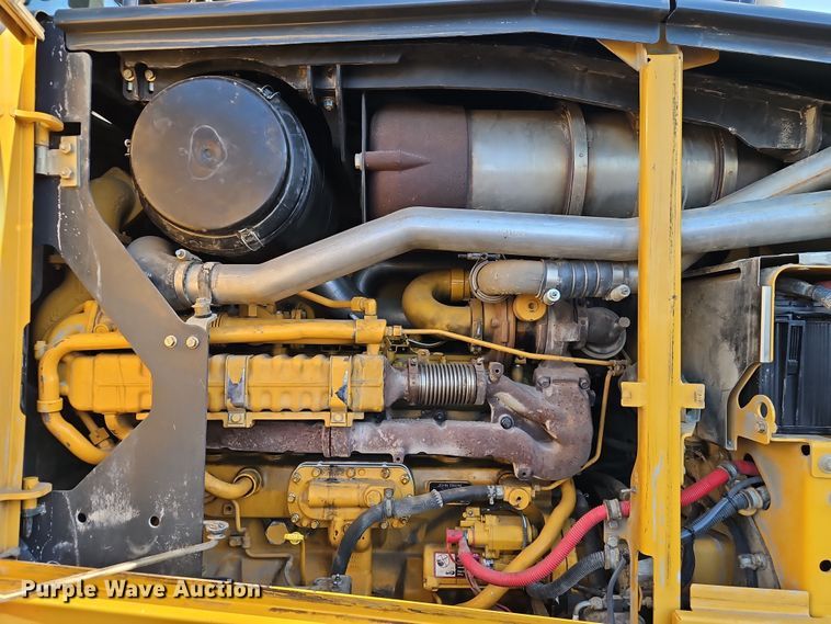 image for item DT7737 2012 John Deere 772G motor grader