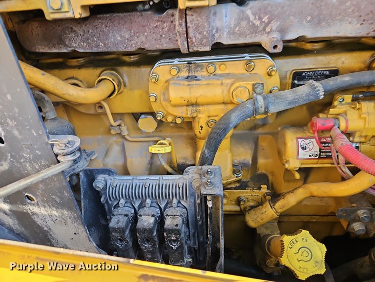 image for item DT7737 2012 John Deere 772G motor grader