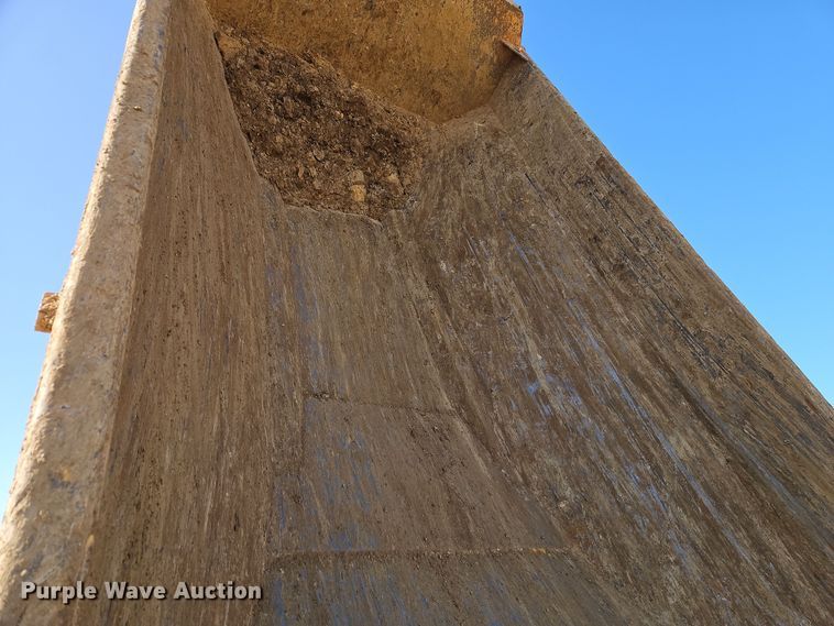 image for item DT7739 2008 Volvo A40E haul truck