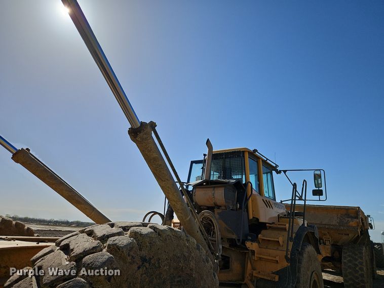 image for item DT7739 2008 Volvo A40E haul truck