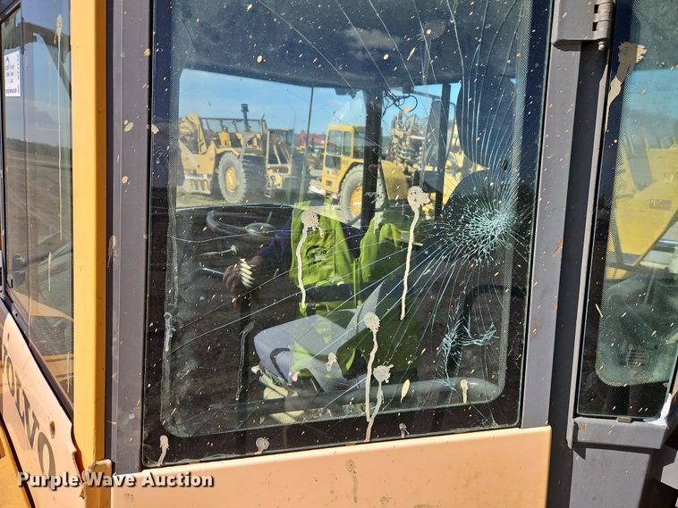 image for item DT7739 2008 Volvo A40E haul truck