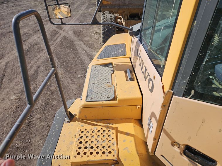 image for item DT7739 2008 Volvo A40E haul truck