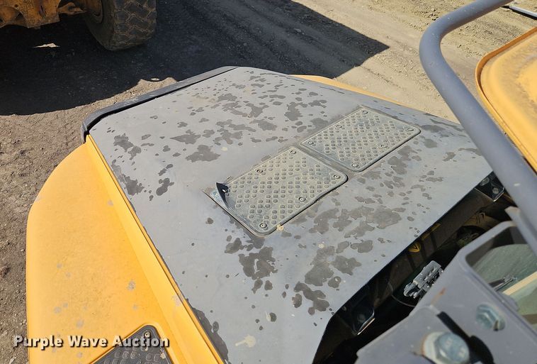 image for item DT7739 2008 Volvo A40E haul truck