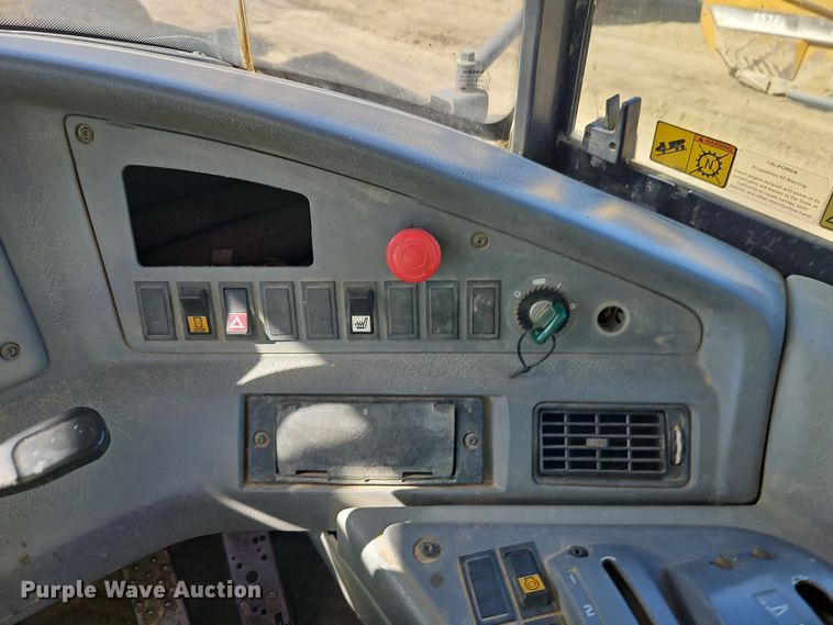 image for item DT7739 2008 Volvo A40E haul truck