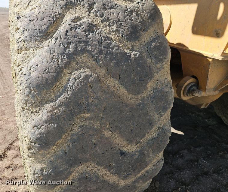 image for item DT7739 2008 Volvo A40E haul truck