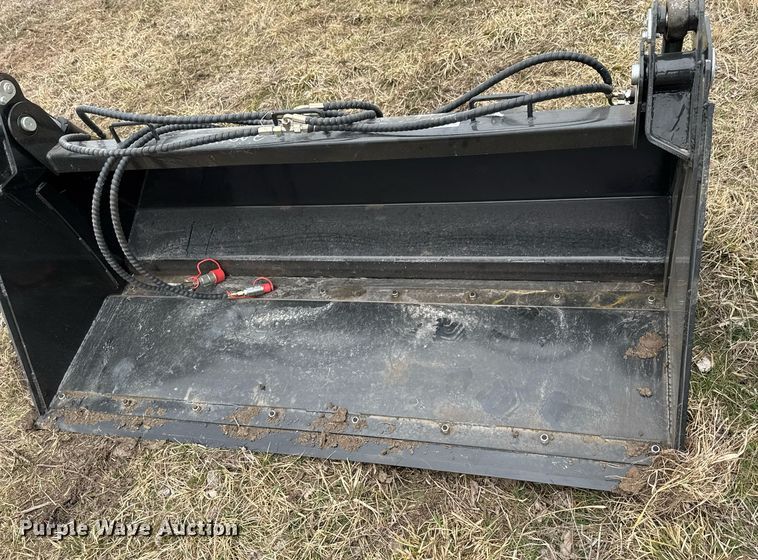 image for item DU9693 2024 Topcat 4IN1BCT skid steer bucket