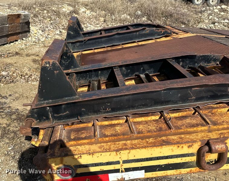 image for item DV0740 1991 Interstate  equipment trailer