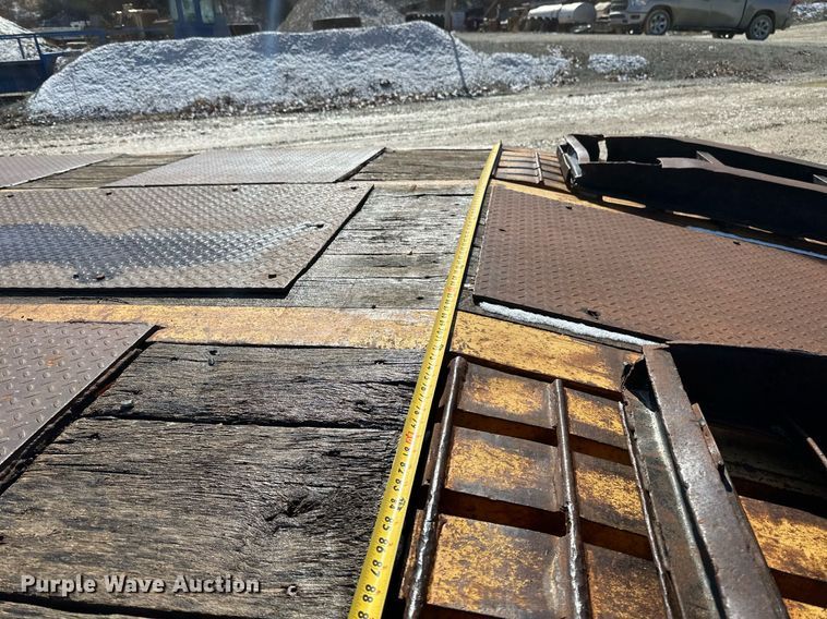 image for item DV0740 1991 Interstate  equipment trailer