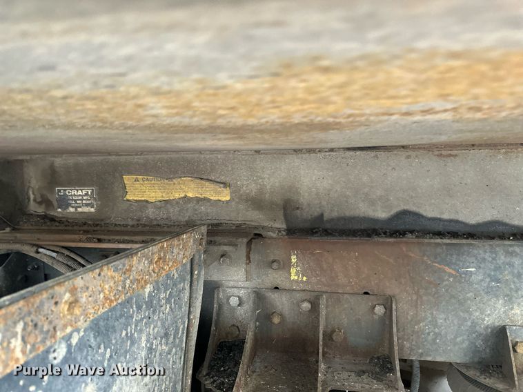 image for item DV0743 2001 International  F-4900 dump truck