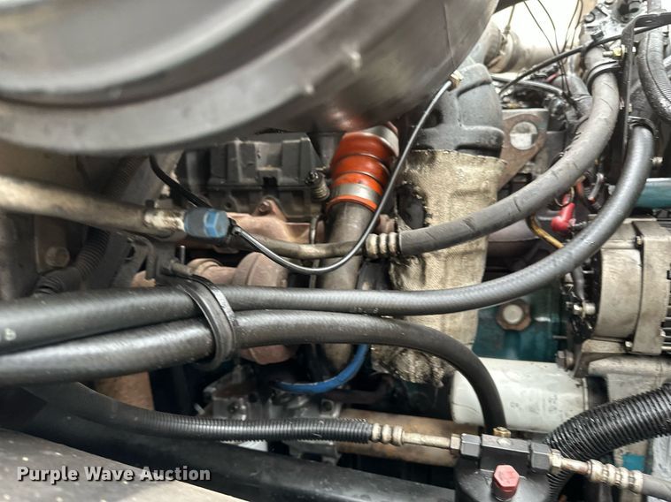 image for item DV0743 2001 International  F-4900 dump truck