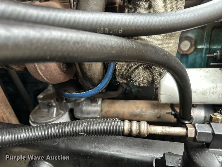 image for item DV0743 2001 International  F-4900 dump truck