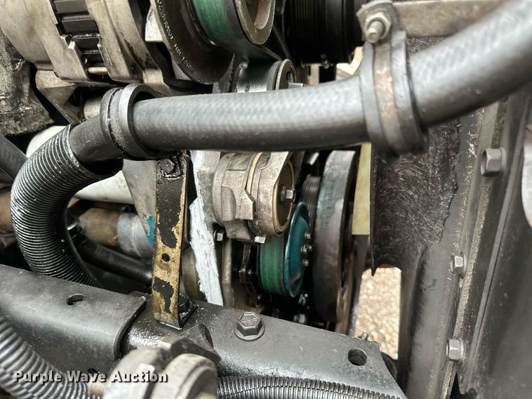 image for item DV0743 2001 International  F-4900 dump truck