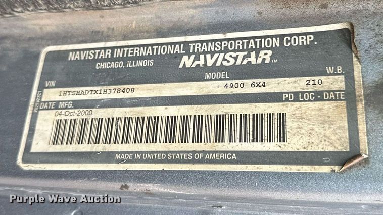 image for item DV0743 2001 International  F-4900 dump truck