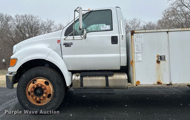 image for item DV0744 2010 Ford  F750 Super Duty XL utility / service truck