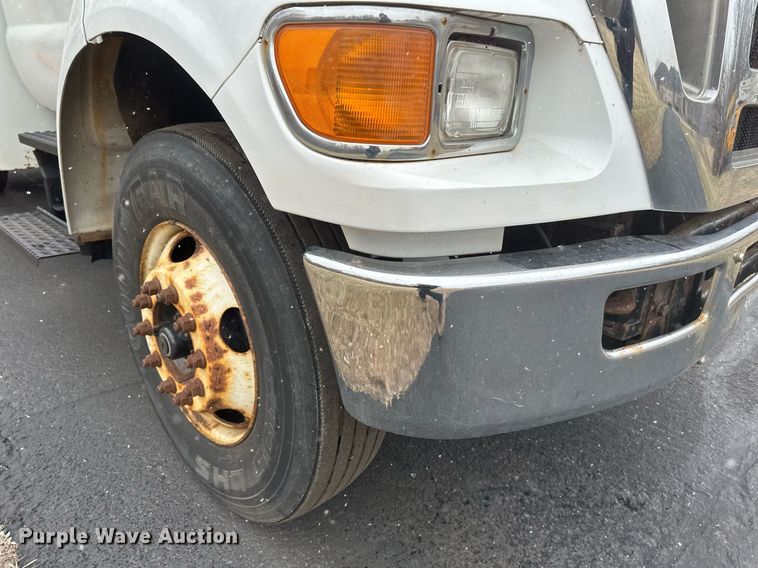 image for item DV0744 2010 Ford  F750 Super Duty XL utility / service truck