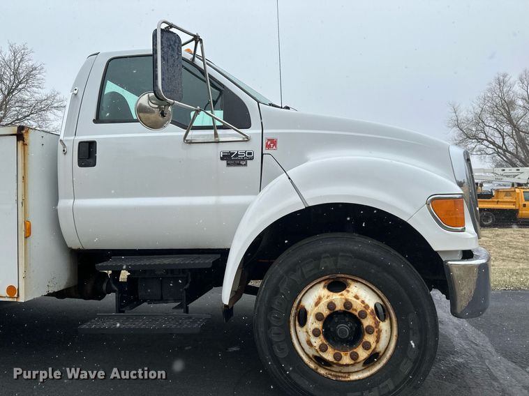 image for item DV0744 2010 Ford  F750 Super Duty XL utility / service truck