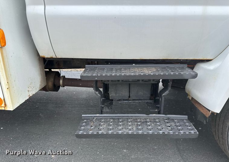 image for item DV0744 2010 Ford  F750 Super Duty XL utility / service truck