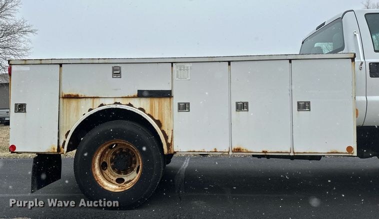 image for item DV0744 2010 Ford  F750 Super Duty XL utility / service truck