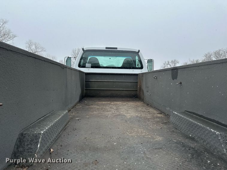 image for item DV0744 2010 Ford  F750 Super Duty XL utility / service truck