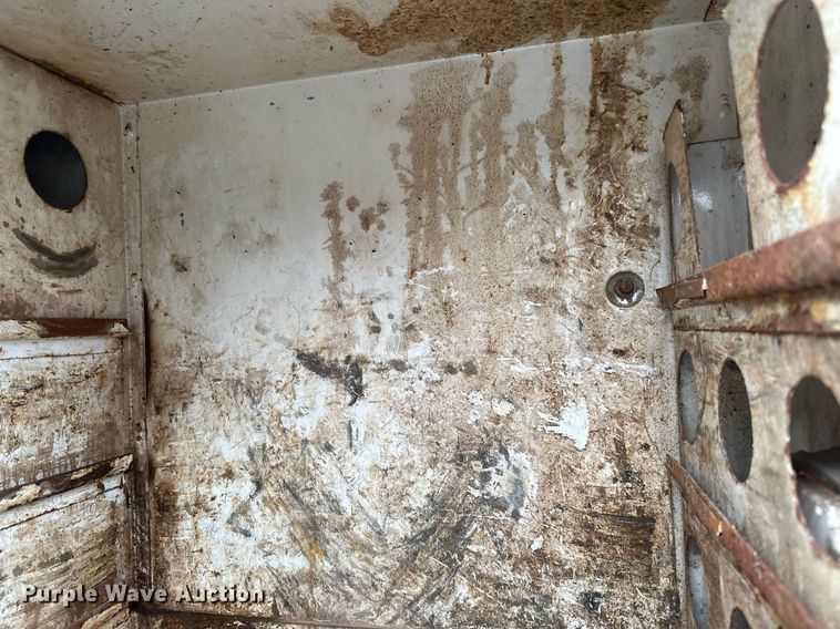 image for item DV0744 2010 Ford  F750 Super Duty XL utility / service truck