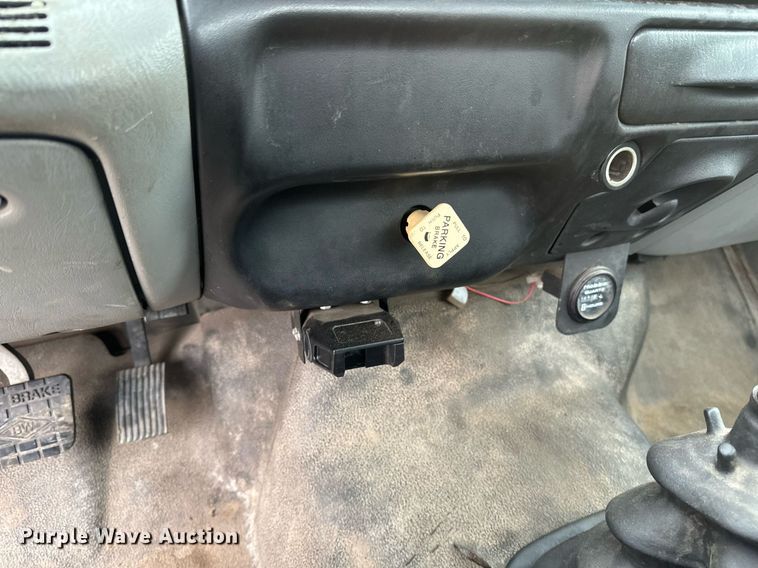 image for item DV0744 2010 Ford  F750 Super Duty XL utility / service truck