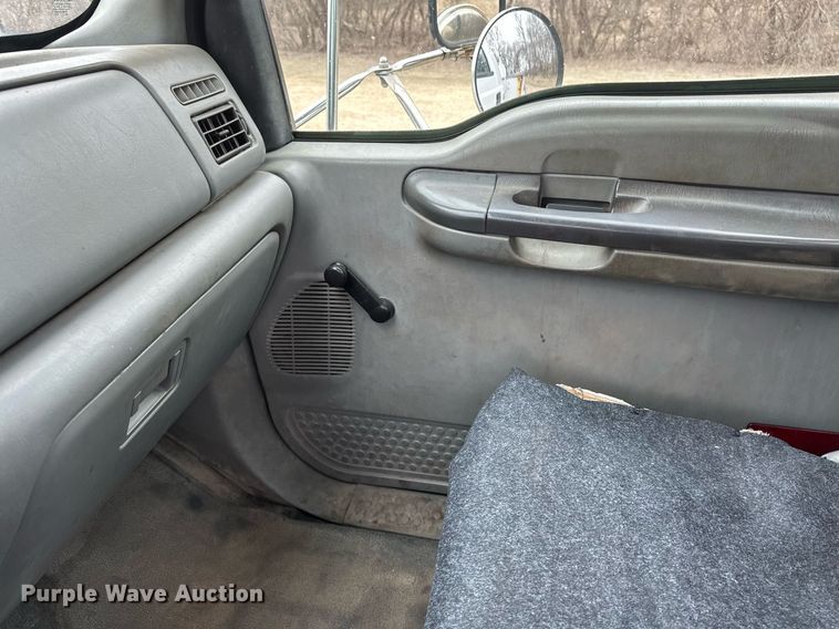 image for item DV0744 2010 Ford  F750 Super Duty XL utility / service truck