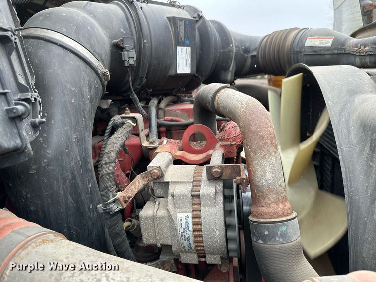 image for item DV0744 2010 Ford  F750 Super Duty XL utility / service truck