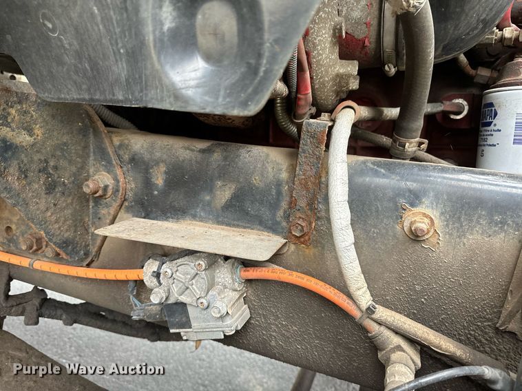 image for item DV0744 2010 Ford  F750 Super Duty XL utility / service truck