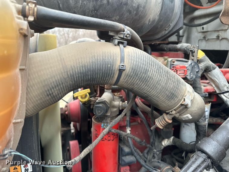 image for item DV0744 2010 Ford  F750 Super Duty XL utility / service truck