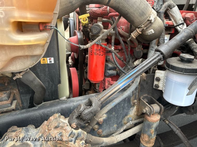 image for item DV0744 2010 Ford  F750 Super Duty XL utility / service truck