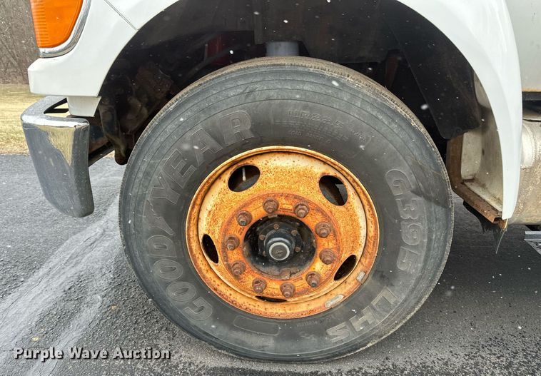 image for item DV0744 2010 Ford  F750 Super Duty XL utility / service truck