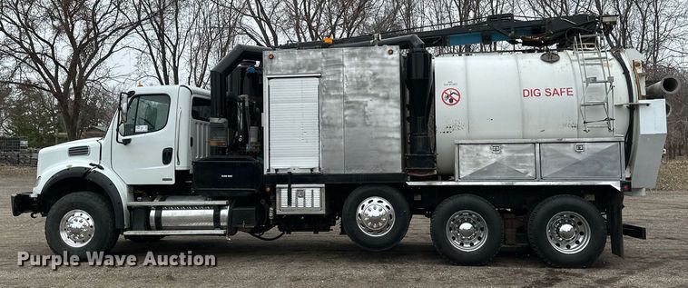 image for item DV0746 2011 Freightliner  Business class M2 hydrovac truck