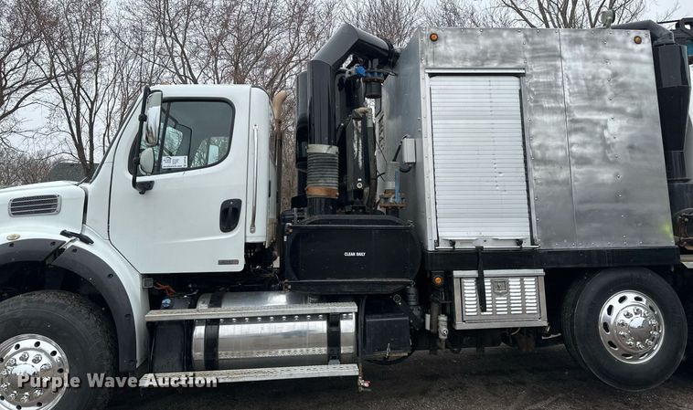 image for item DV0746 2011 Freightliner  Business class M2 hydrovac truck