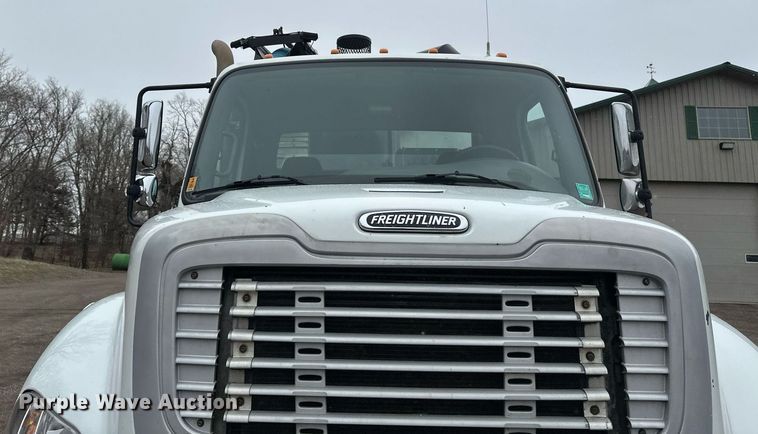 image for item DV0746 2011 Freightliner  Business class M2 hydrovac truck