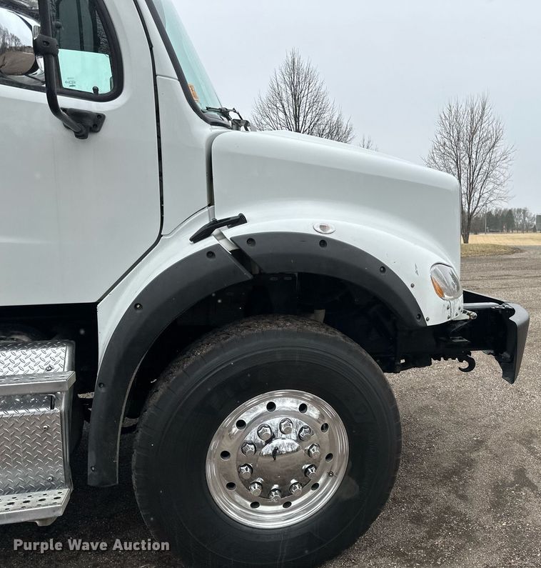 image for item DV0746 2011 Freightliner  Business class M2 hydrovac truck