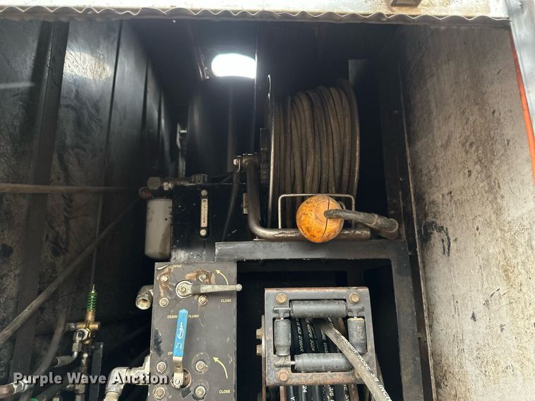 image for item DV0746 2011 Freightliner  Business class M2 hydrovac truck