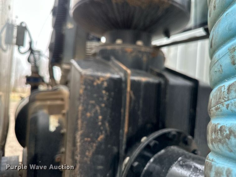 image for item DV0746 2011 Freightliner  Business class M2 hydrovac truck