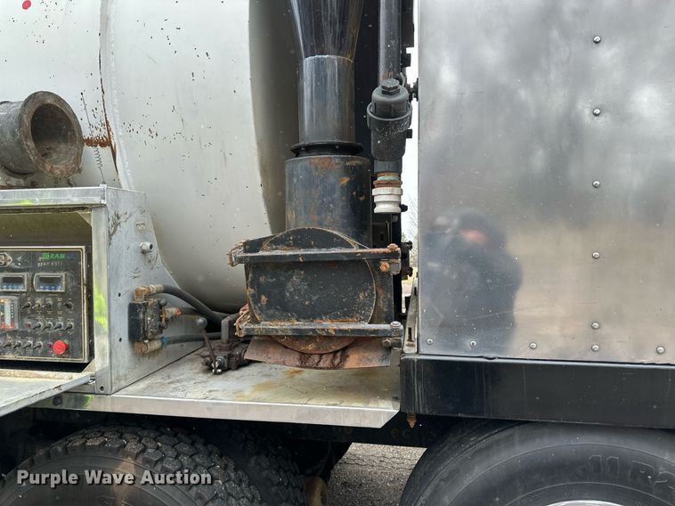 image for item DV0746 2011 Freightliner  Business class M2 hydrovac truck