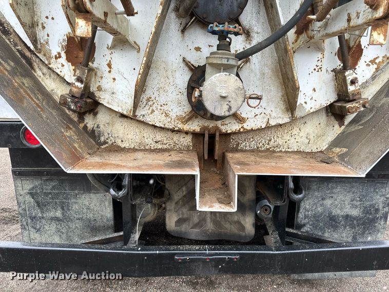 image for item DV0746 2011 Freightliner  Business class M2 hydrovac truck