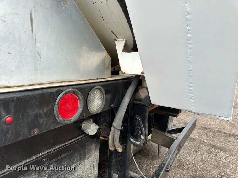 image for item DV0746 2011 Freightliner  Business class M2 hydrovac truck