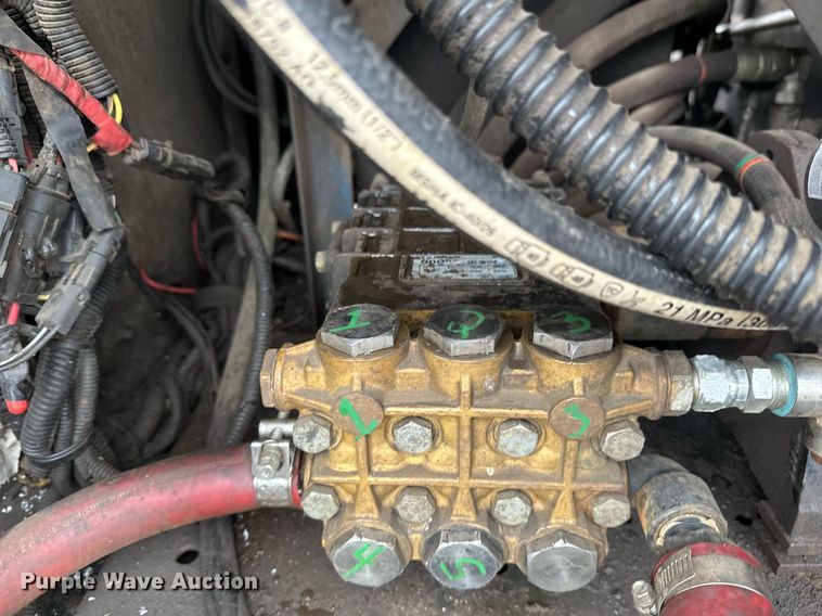 image for item DV0746 2011 Freightliner  Business class M2 hydrovac truck