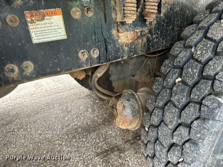 image for item DV0746 2011 Freightliner  Business class M2 hydrovac truck